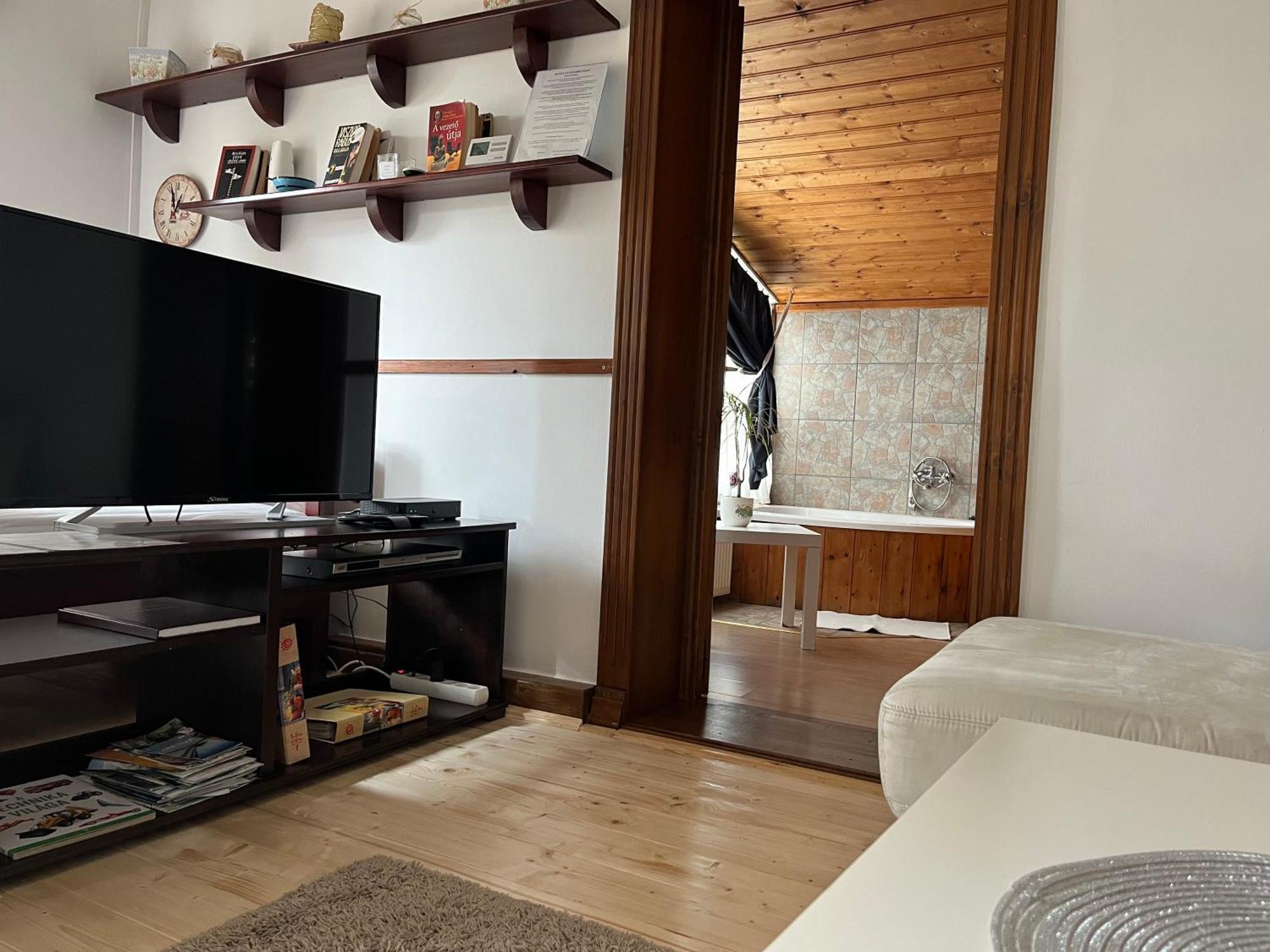 Holiday home Idill Ueduelohaz *