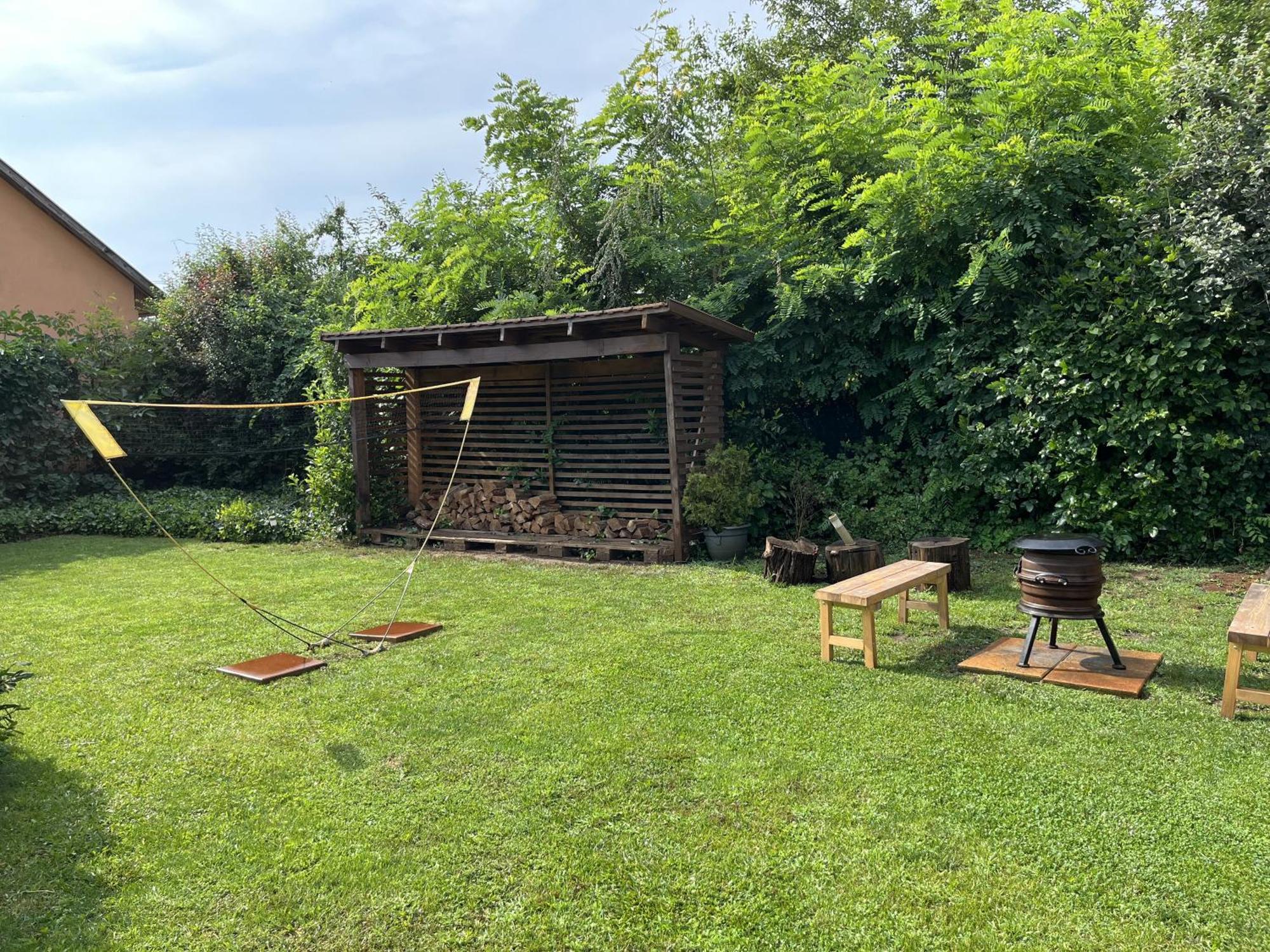 Idill Ueduelohaz Holiday home *